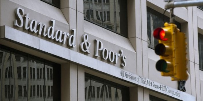 S&P: "Sorunlu krediler ikiye katlanacak"