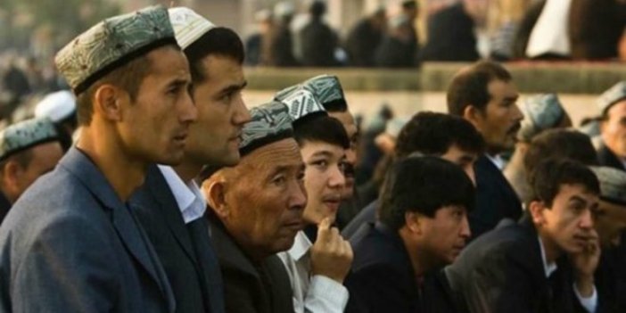 Doğu Türkistan için imza kampanyası