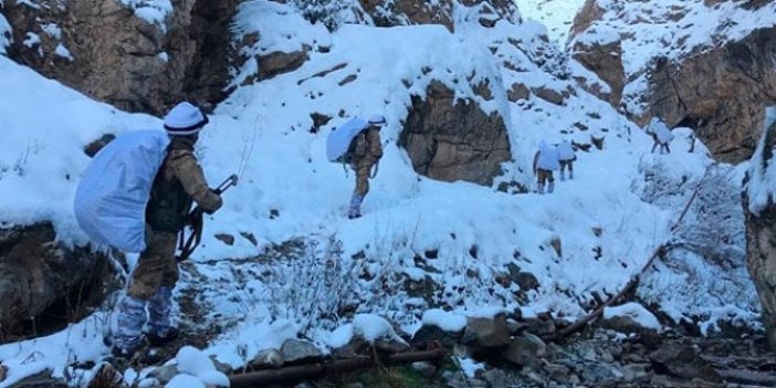 Van'da PKK ait silah ve mühimmatı ele geçirildi