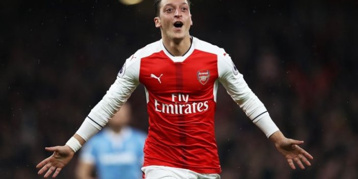 Arsenal'den flaş Mesut Özil kararı!