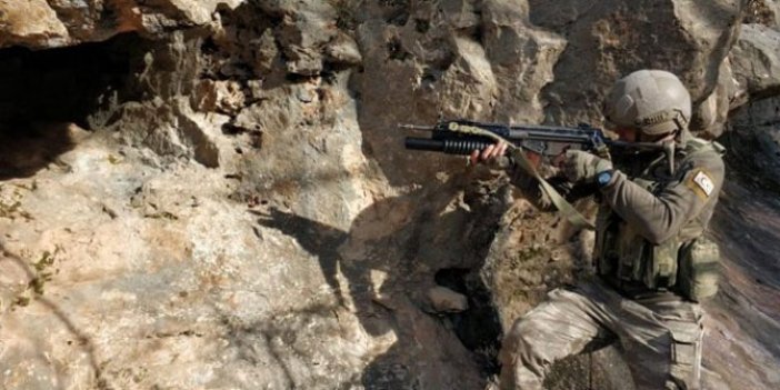 PKK'lı teröristlerin 6 sığınağı imha edildi!