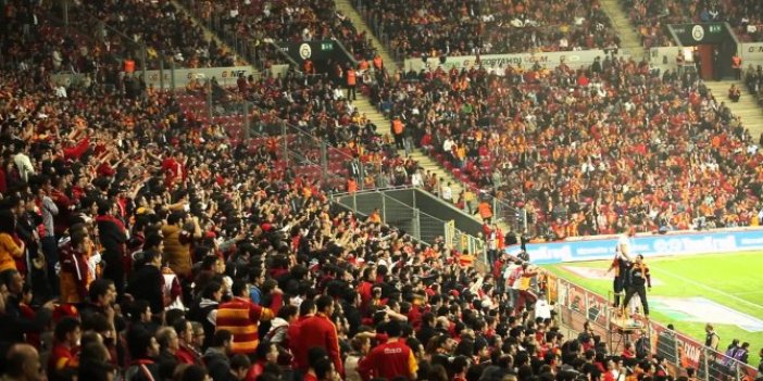 Galatasaray taraftarından yönetime forvet tepkisi