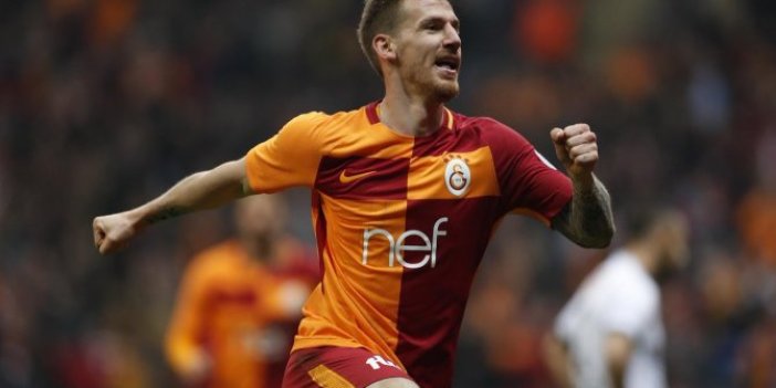 Serdar Aziz Galatasaray ile sözleşmesini feshetti