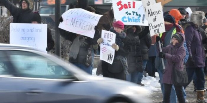 Beyaz Saray’da Trump’a protesto şoku!