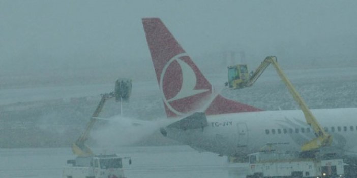 Atatürk Havalimanı'ndan 66 uçuş iptal edildi