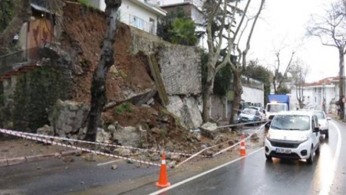 Beykoz'da istinat duvarı çöktü