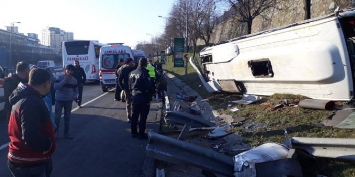 İstanbul'da servis midibüsü devrildi: 11 yaralı