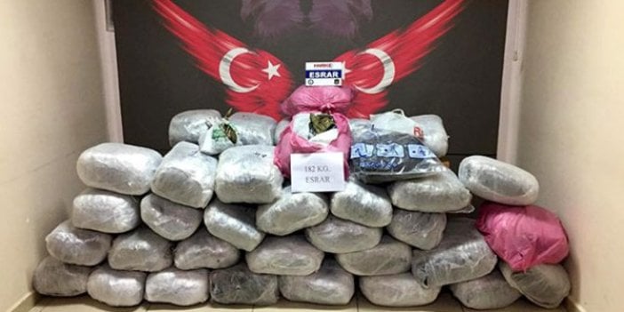 Mersin'de 182 kilo esrar ele geçirildi