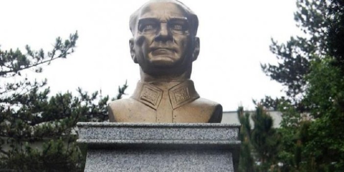 Atatürk büstüne saldırana 18 yıl hapis cezası