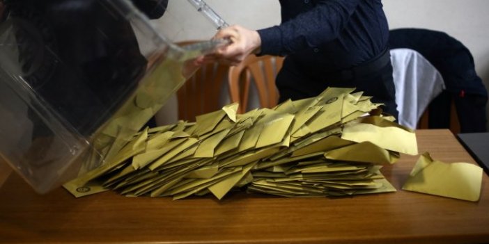 İstanbul’da oyların yeniden sayımı durduruldu