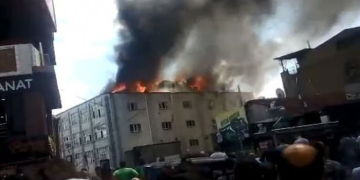 İstanbul'un göbeğinde korkutan yangın!