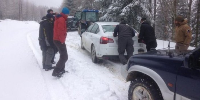 Sakarya'da yaylada mahsur kalan 10 kişi kurtarıldı