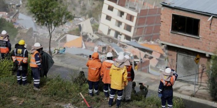 Bolivya’da toprak kayması: 64 ev yıkıldı!