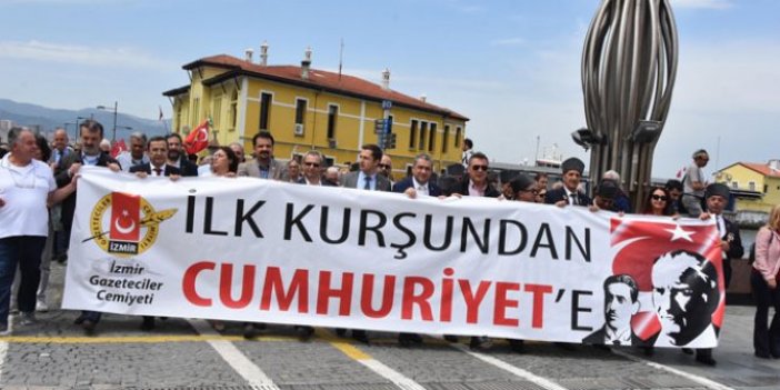 Düşmana ilk kurşunu atan Hasan Tahsin, İzmir’de anıldı