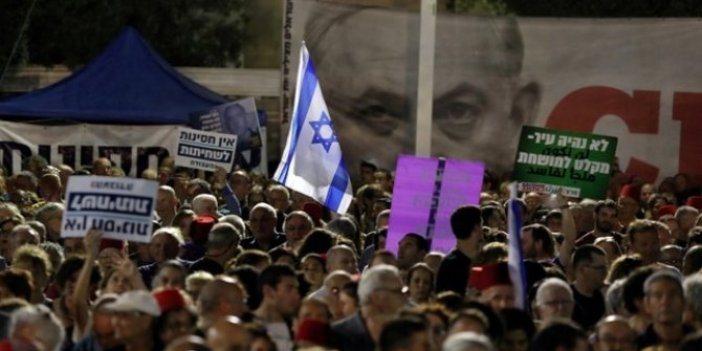 İsrail'de Netenyahu protestosu