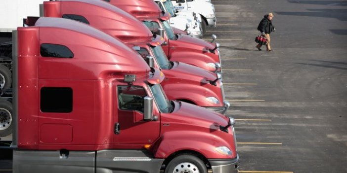 Almanya on binlerce kamyon şoförü arıyor
