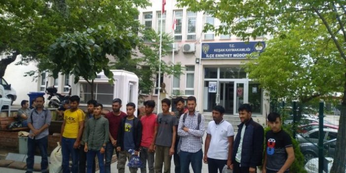 Keşan'da 13 kaçak göçmen yakalandı