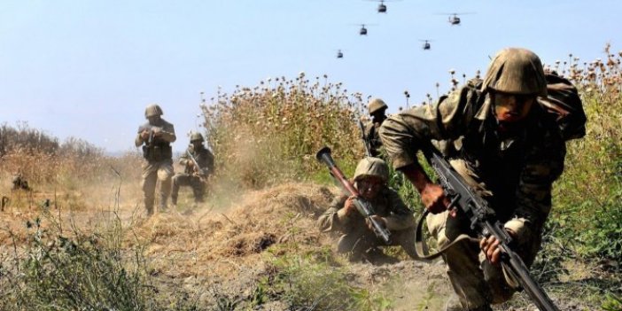 Hakkari'den yürek yakan haber: 2 asker şehit