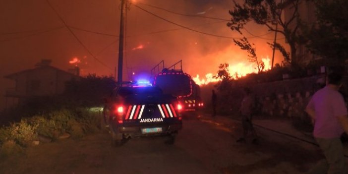 Marmara Adası'ndaki yangın yeniden kontrol altında
