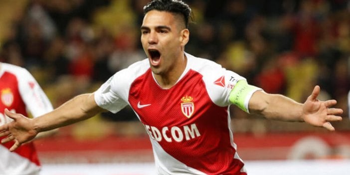 Falcao transferinde sıcak saatler