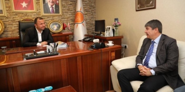 AKP İl Başkanı, AKP'li eski Belediye Başkanına: "Çiftliğe çevirmişler"