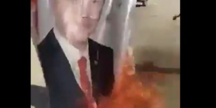 Erdoğan afişleri yakıldı, "Hain Türkiye" sloganları atıldı
