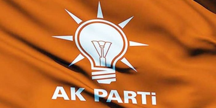 AKP Aliağa İlçe Başkanı ve 7 yönetici istifa etti