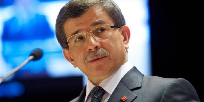 Ahmet Davutoğlu ekibiyle birlikte AKP'den istifa etti