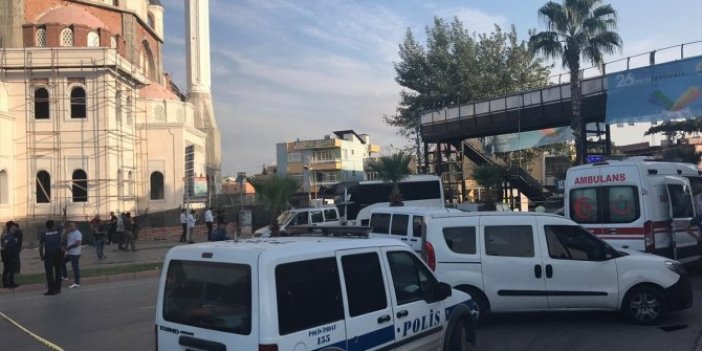 Adana'da polis servisine bombalı saldırı
