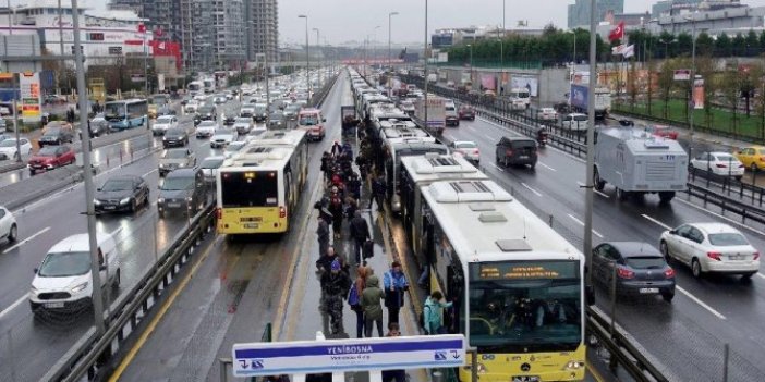 Metrobüs seferlerine 'deprem' düzenlemesi