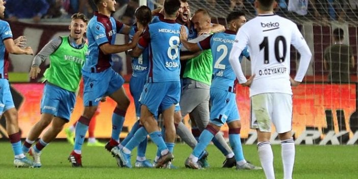 Beşiktaş taraftarından Abdullah Avcı'ya istifa çağrısı