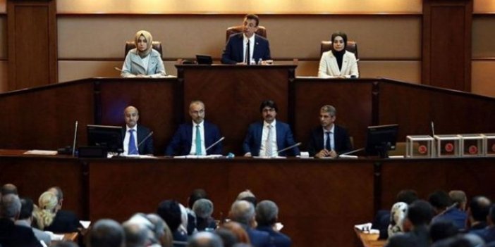 İBB Meclisi'nde İYİ Parti'nin ilk teklifi oy birliği ile kabul edildi