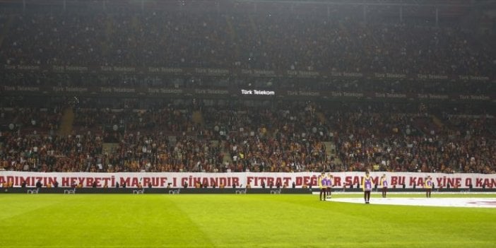 Galatasaray taraftarından dikkat çeken pankart