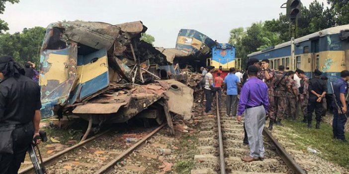 Tren kazası faciası: 15 ölü 60’tan fazla yaralı