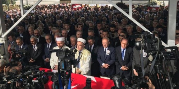 Mümtaz Soysal son yolculuğuna uğurlandı