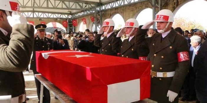 Silah kazasında şehit olan askere son görev