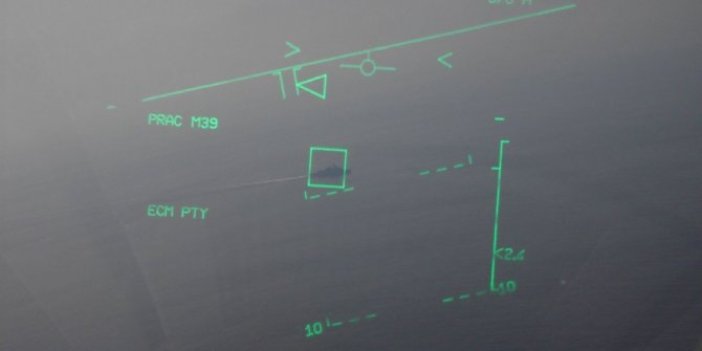Türk savaş gemisinin hedef alındığı görüntü eski çıktı
