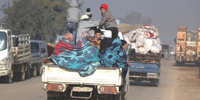 100 bin Suriyeli daha Türkiye sınırına geliyor...