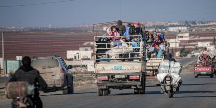 350 bin Suriyeli sınıra dayandı