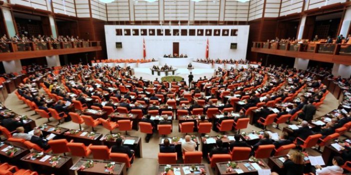 Yeni sistem Meclis'i vurdu!