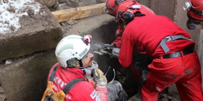 Elazığ depremi sonrası AKUT'tan açıklama