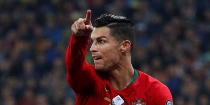Ronaldo'nun çıkmadığı maça dava açan taraftarlar, maddi-manevi tazminat kazandı