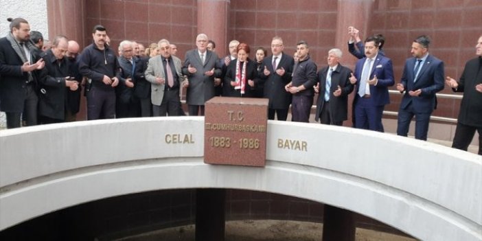 Meral Akşener'den Celal Bayar'ın anıtına ziyaret