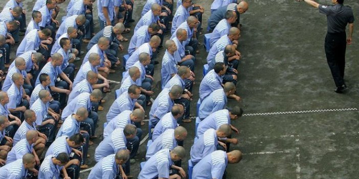 Çin'in zulüm kamplarında salgın endişesi!