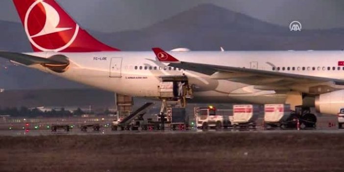 İran'dan gelen uçağın dezenfekte işlemi tamamlandı
