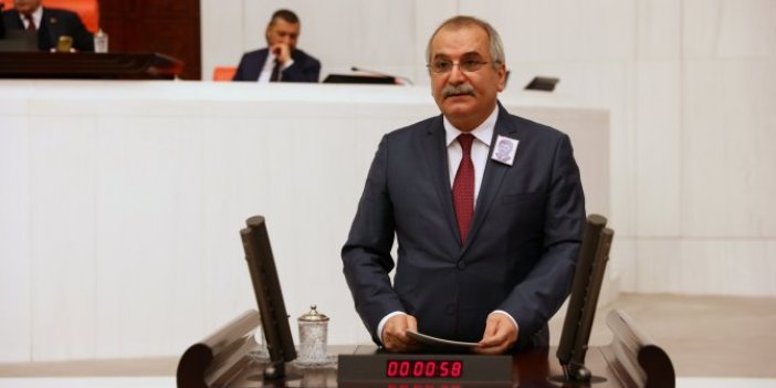 İYİ Partili Ahmet Çelik'ten şehitler için baş sağlığı mesajı