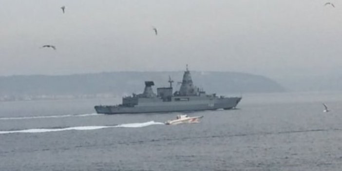 Alman savaş gemisi boğaz sularında