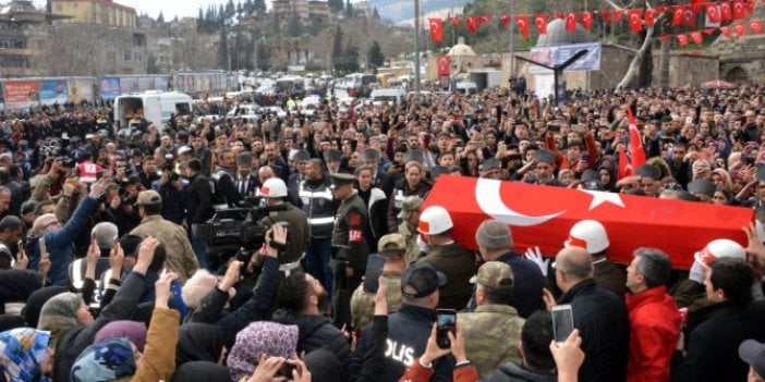 İdlib şehidi Akif Akçadağ on binlerle son yolculuğuna uğurlandı