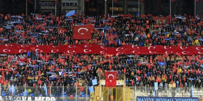Adana Demirspor-Hatayspor maçında şehitlerimiz unutulmadı