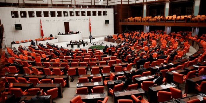 Meclis'te yaşanan kavganın ardından CHP ve AKP'den açıklama